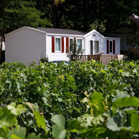 Camping Le Pressoir Petit-Palais-et-Cornemps 외부 사진