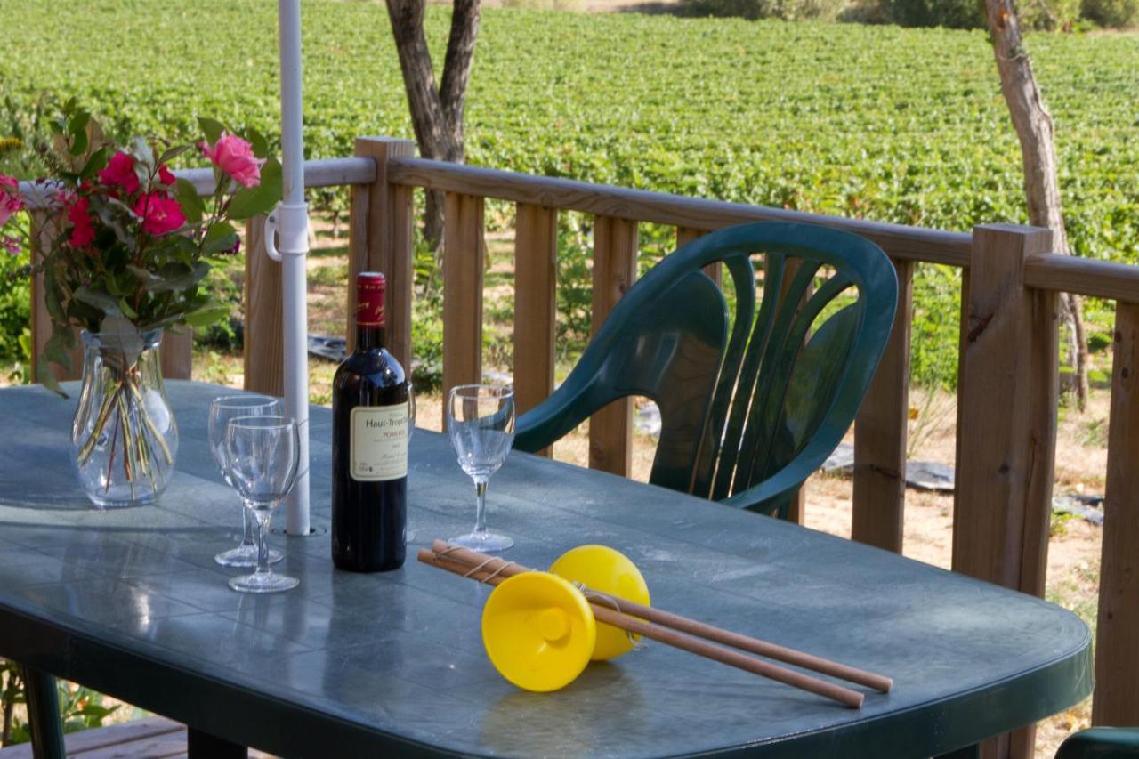 Camping Le Pressoir Petit-Palais-et-Cornemps 외부 사진