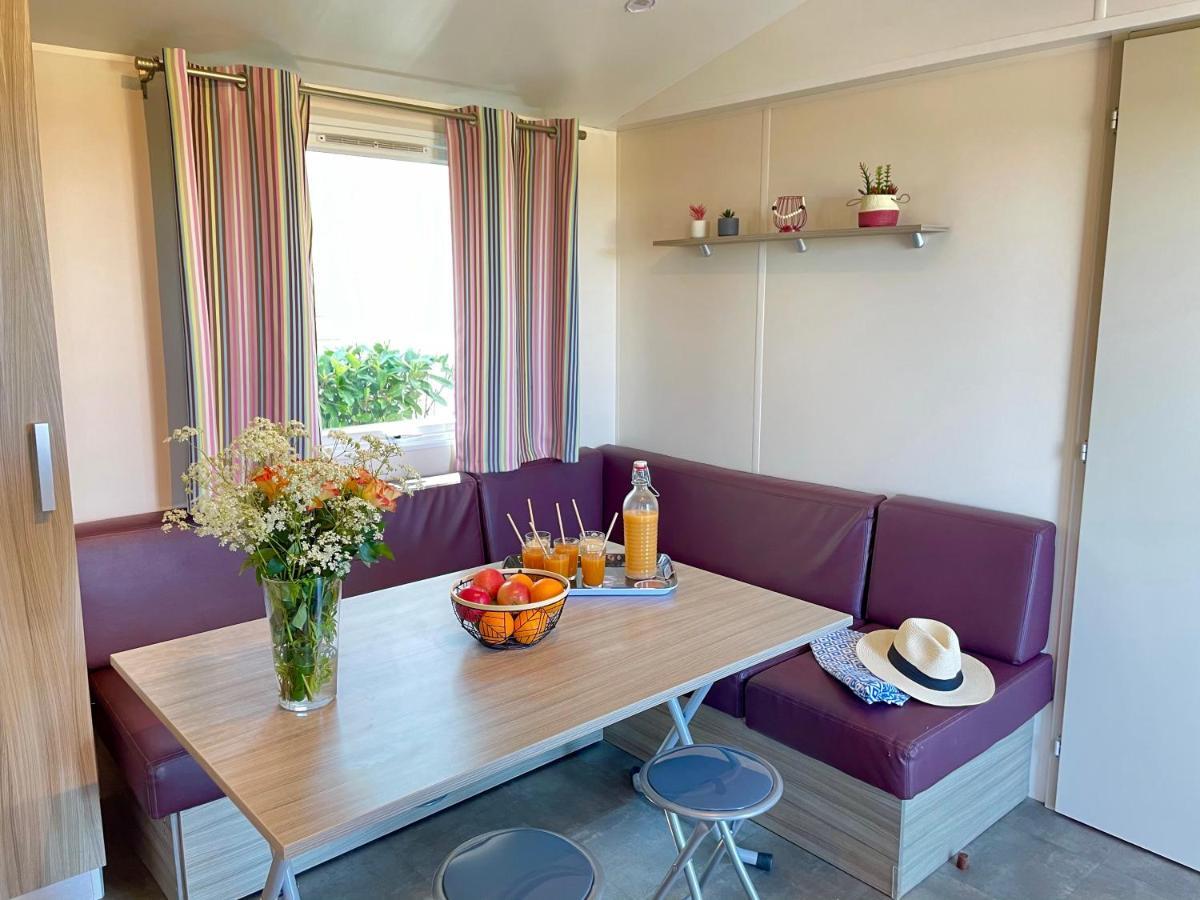 Camping Le Pressoir Petit-Palais-et-Cornemps 외부 사진