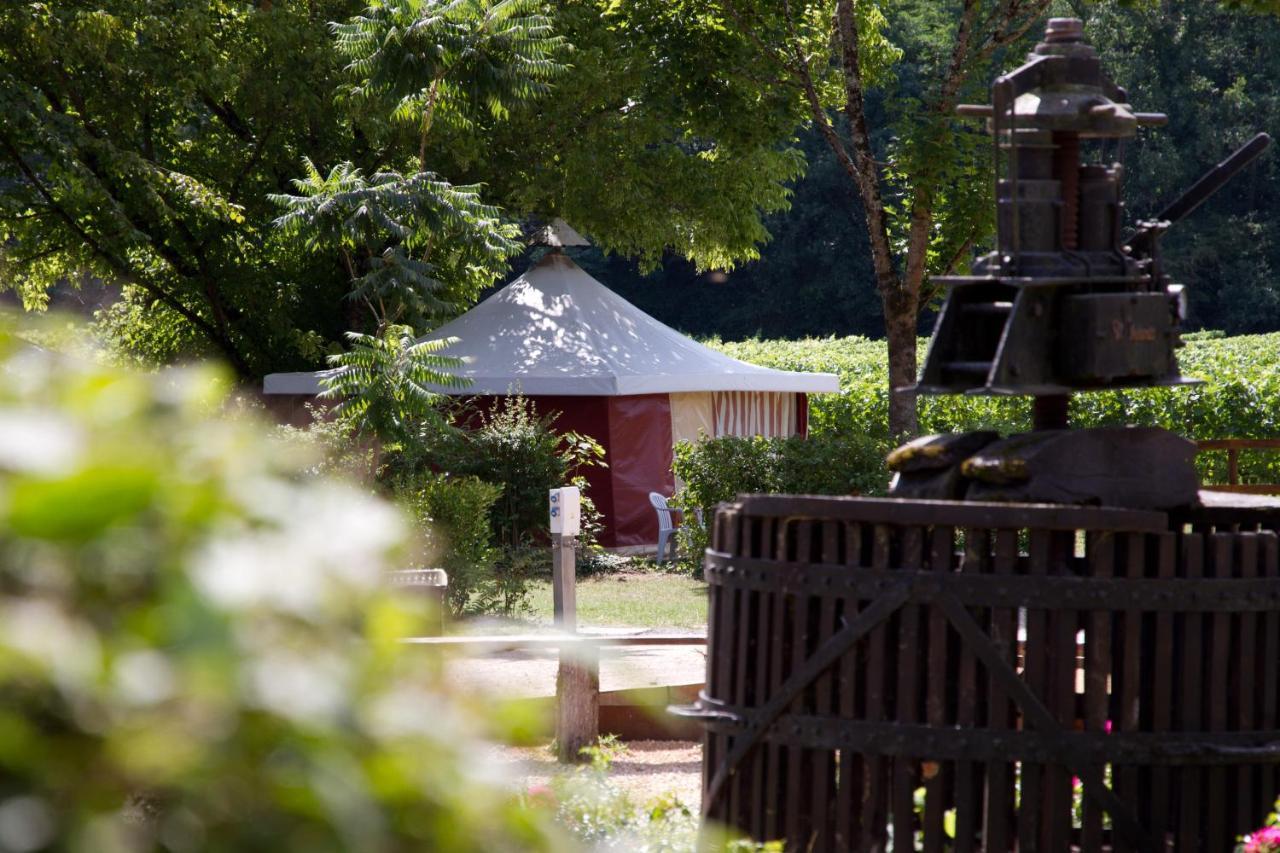 Camping Le Pressoir Petit-Palais-et-Cornemps 외부 사진