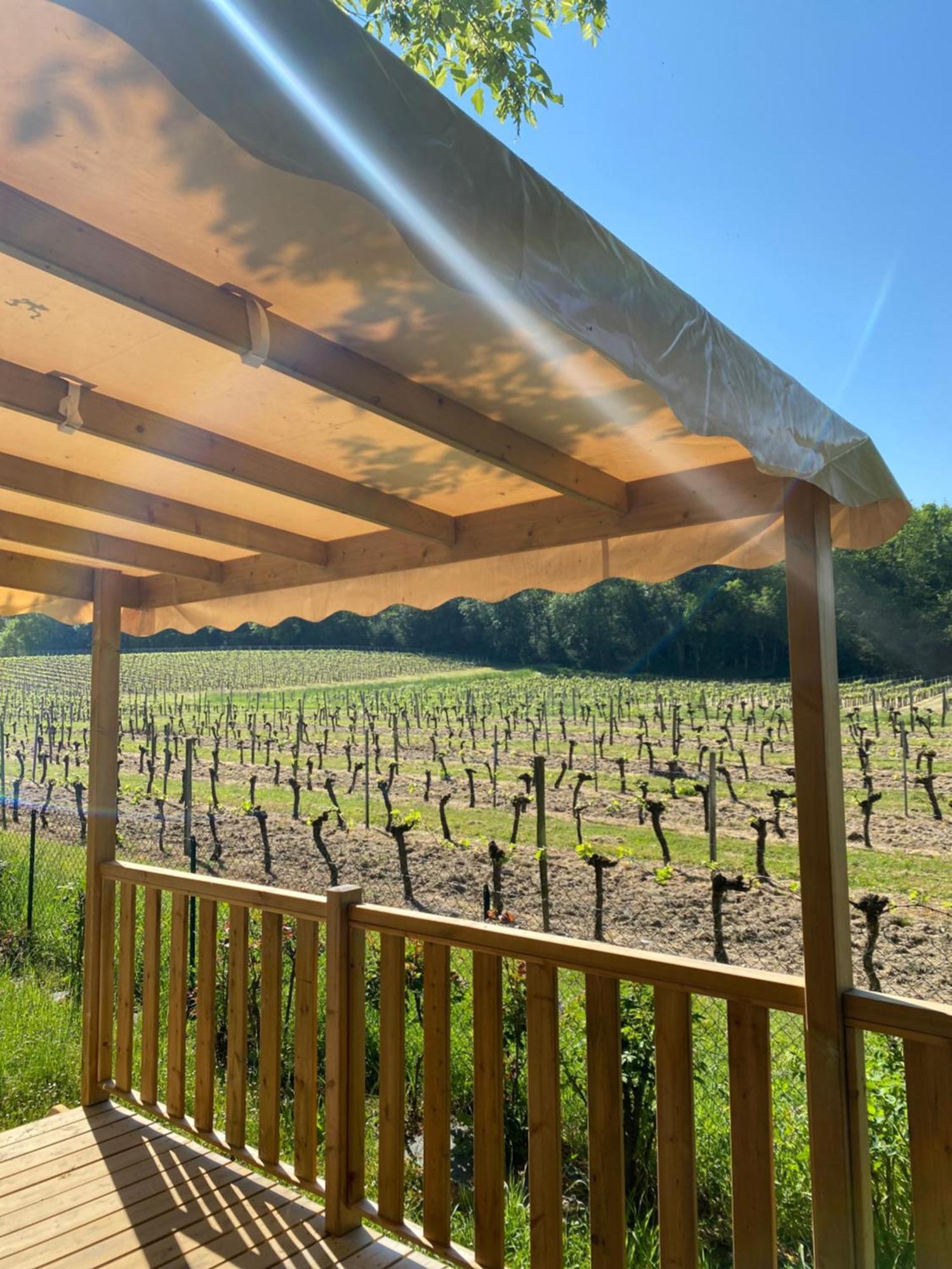 Camping Le Pressoir Petit-Palais-et-Cornemps 외부 사진
